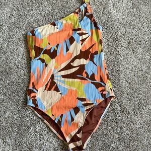 Roxy one piece one shoulder worn once